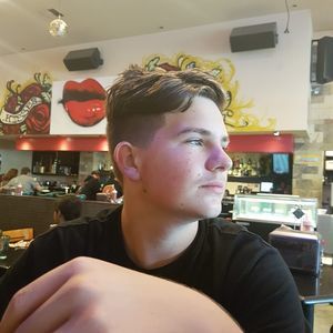 Meet your Posher, Dylan